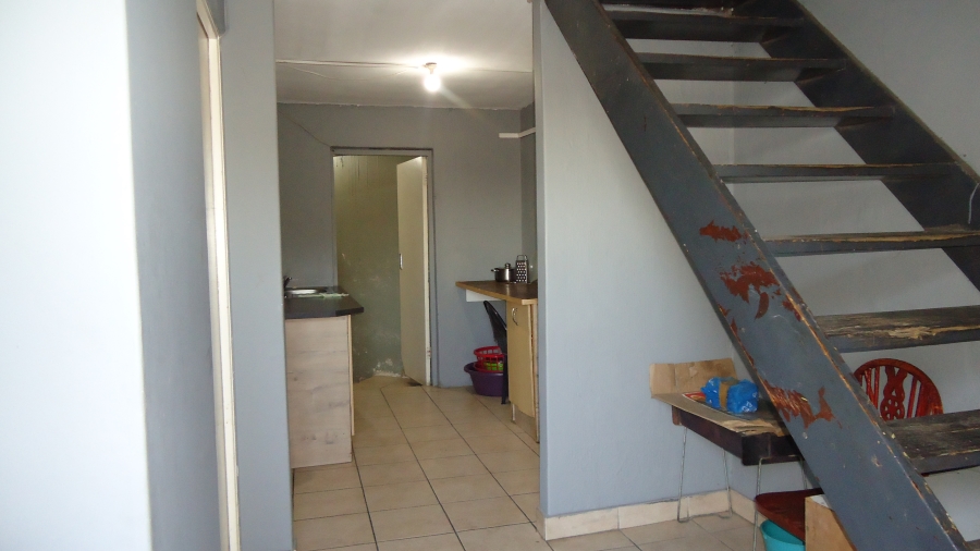 8 Bedroom Property for Sale in Belhar Western Cape